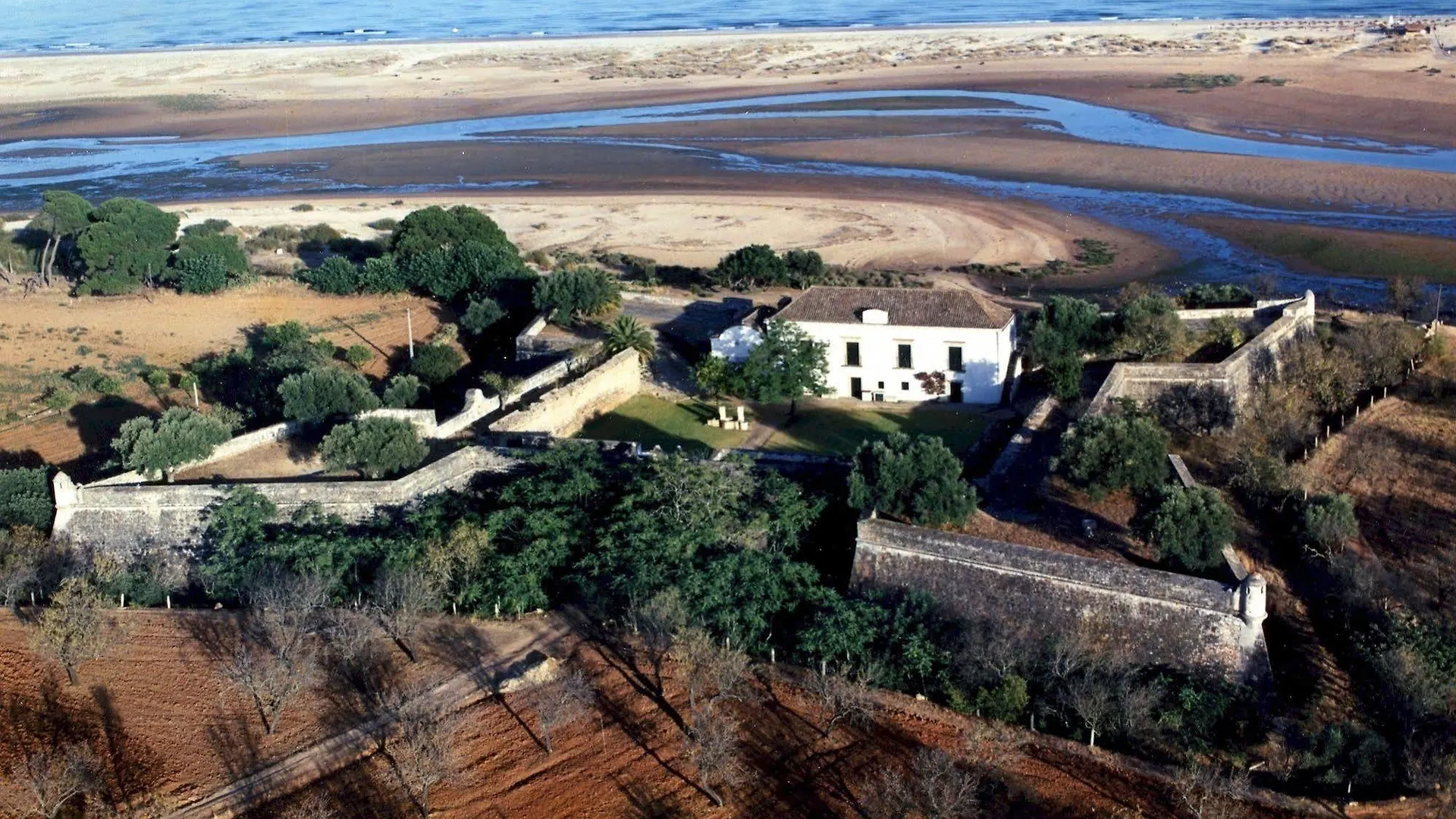 Forte De Sao Joao Da Barra Cabanas De Tavira Portugal